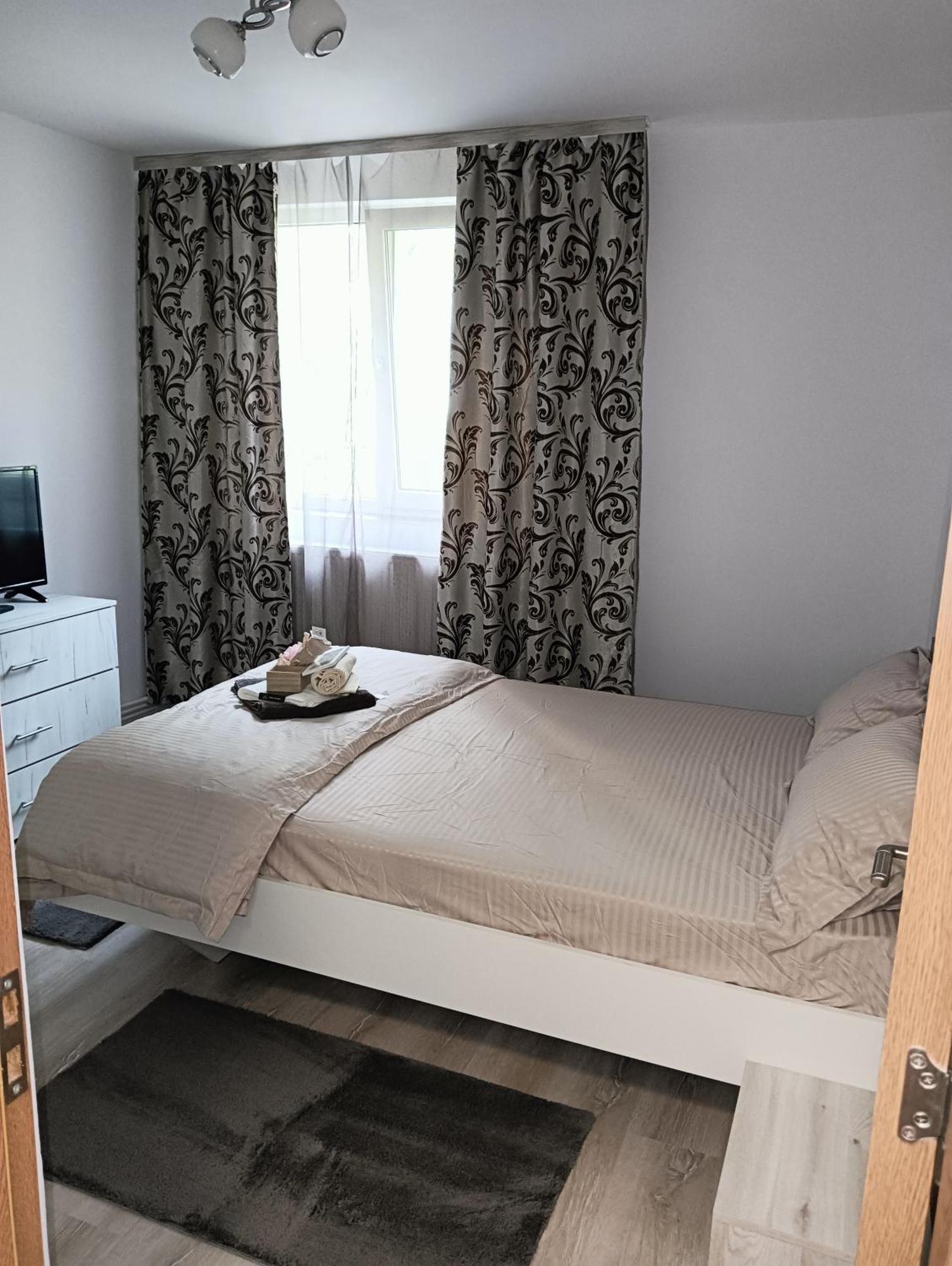 Apartament Hd2 Hunedoara Ngoại thất bức ảnh